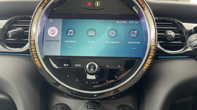 MINI Hatchback 1.5 Cooper Classic Premium 3dr Auto Petrol Hatchback